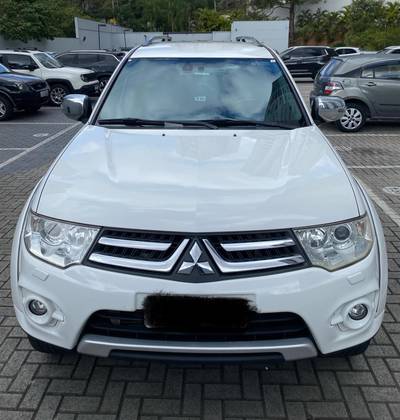 MITSUBISHI PAJERO DAKAR 3.2 HPE 4X4 7 LUGARES 16V TURBO INTERCOOLER DIESEL 4P AUTOMÁTICO